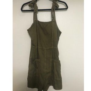 Billabong Green Romper M (NEVER WORN)